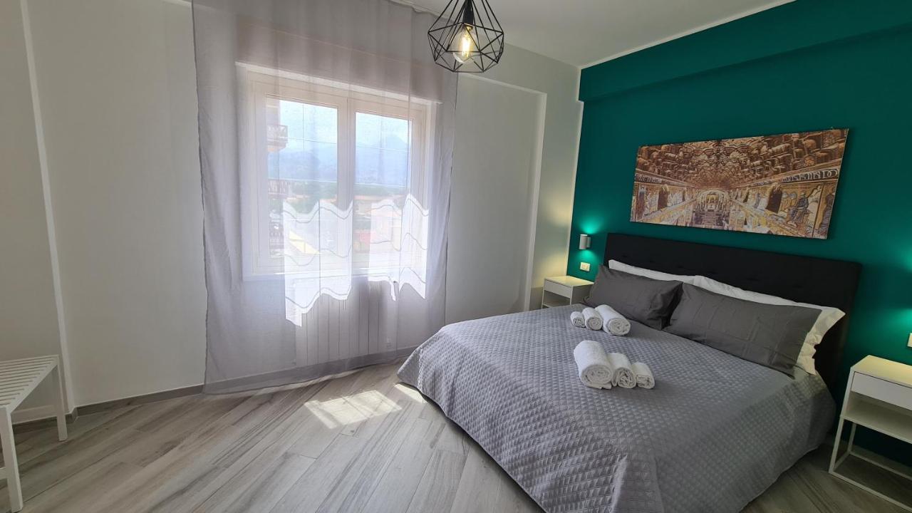 Alberira Apartments Palermo Bagian luar foto